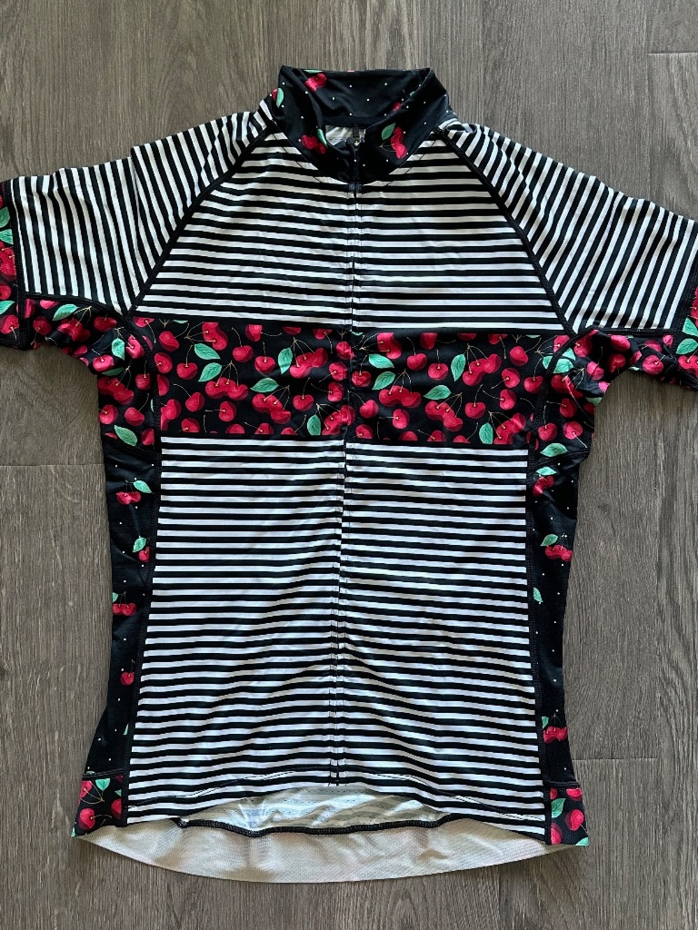 Shebeest Women's Cycling Bike Jersey Shirt - Size M